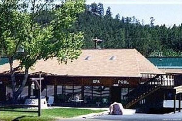 Chief Motel (Custer)
